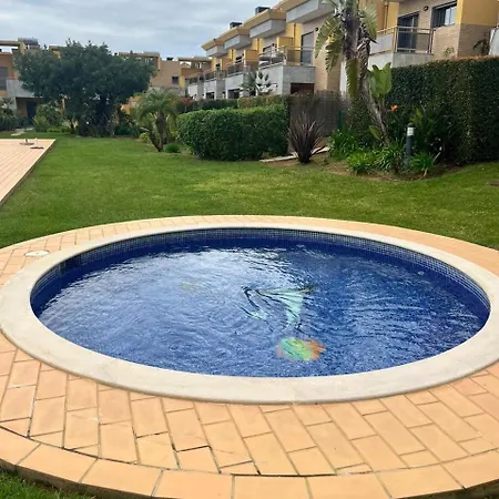 Buganvilias House *